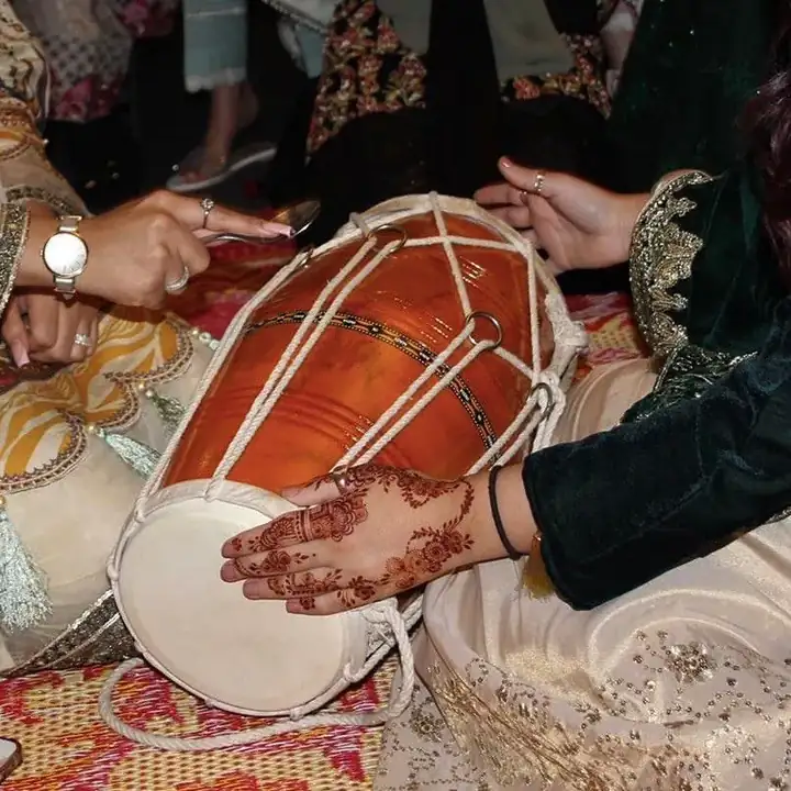 Hands on a dholki